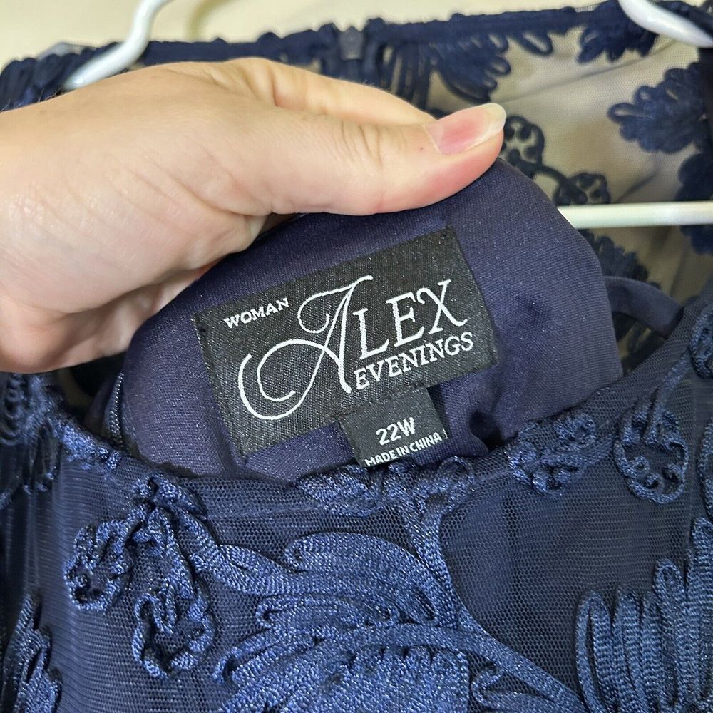 Alex Evenings Women's Tea Length Embroidered Dress with Illusion Sleeves 22W - Picture 8 of 16